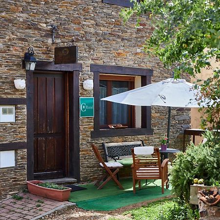 Casa Rural Fuente Del Arca Montejo Montejo de la Sierra Eksteriør bilde
