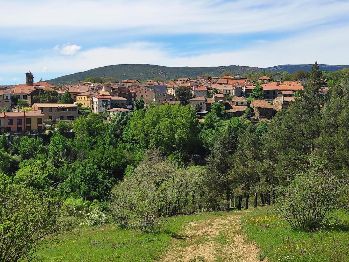 Casa Rural Fuente Del Arca Montejo Montejo de la Sierra Eksteriør bilde